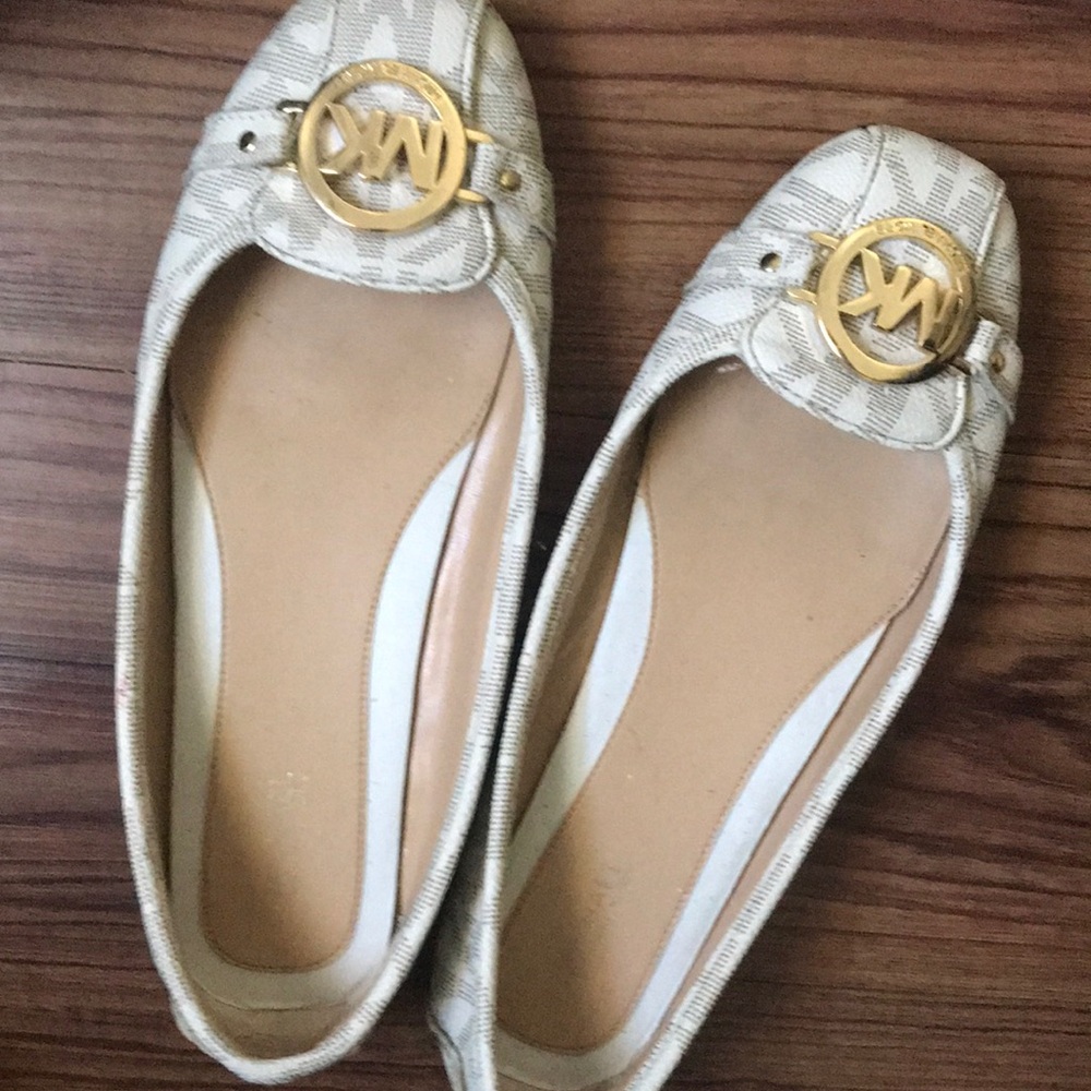 Michael kors slides